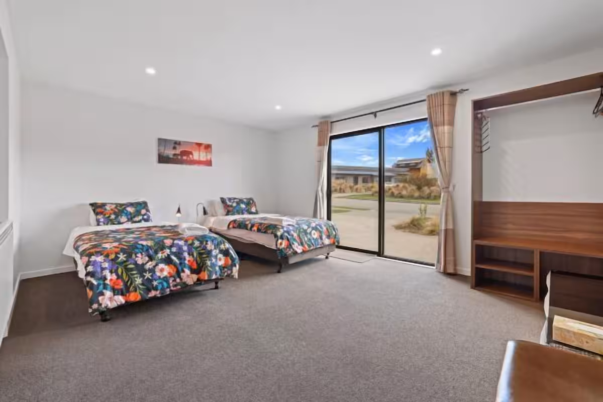 Hunter 1 Bedroom Apartment B (Without Kitchen)